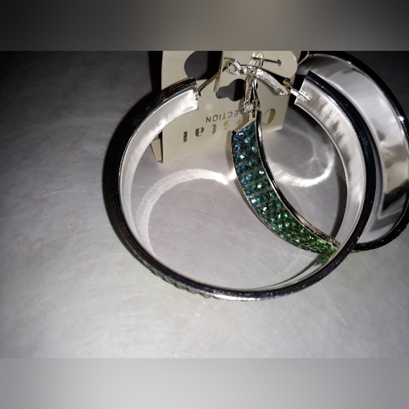 Crystal Rainbow Hoops Large Thick Lite Metal Alloy Earrings on ss posts NEW - Picture 2 of 8